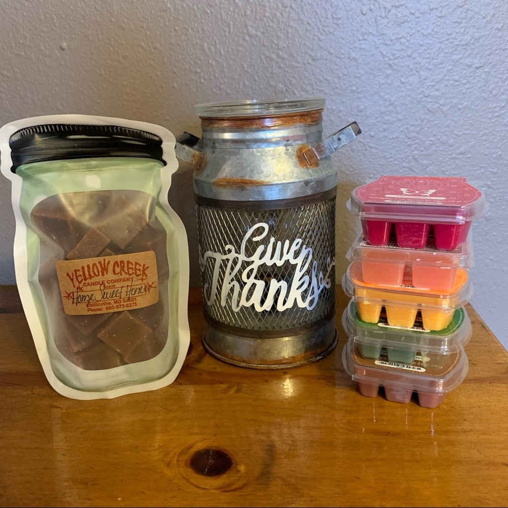 Scentsy Warmer & Scent Melts Bundle